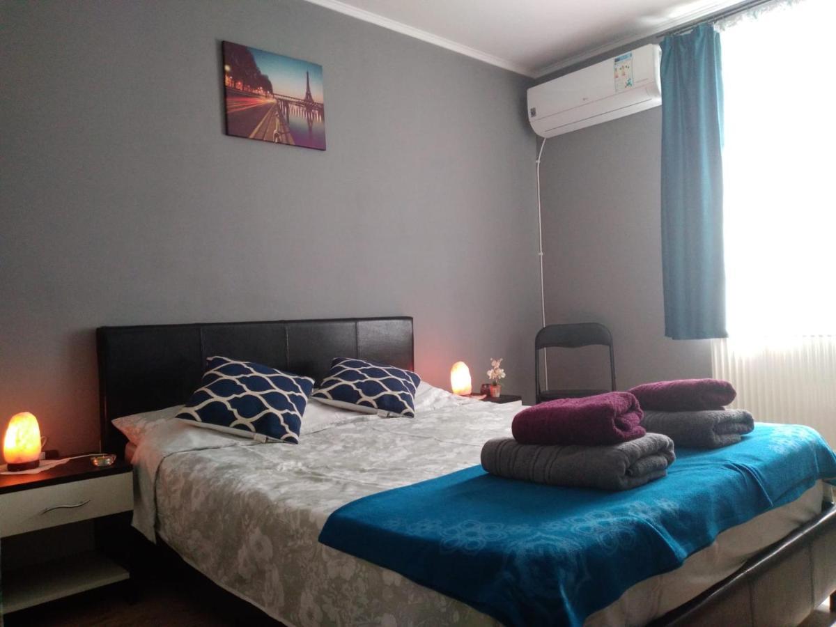 White House Guest House Hunedoara Esterno foto